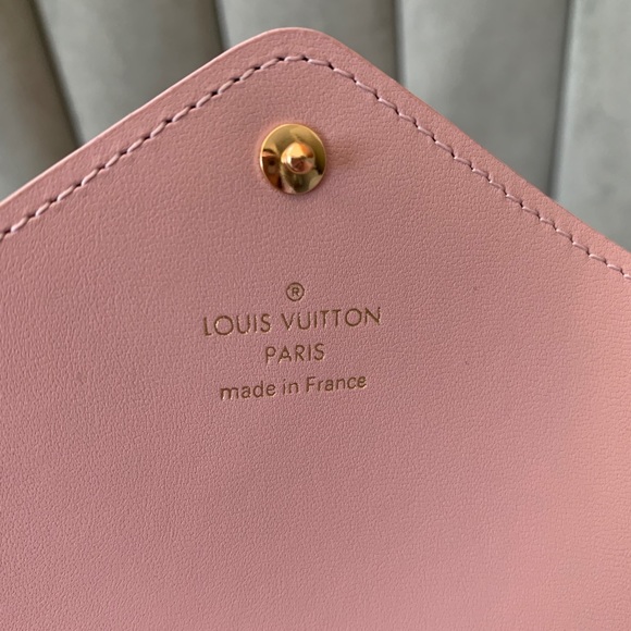 ❗️SOLD❗️LV large Kirigami pochette with box - Picture 3 of 12